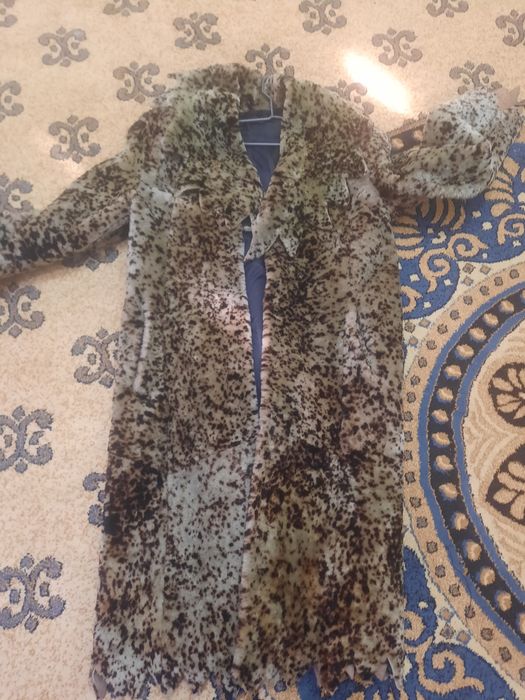 Куйлак ва шуба аргинал сотилади куйлак 2 марта кийган