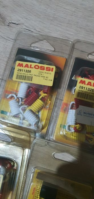Продавам ролки- пружини и други всичко е ново