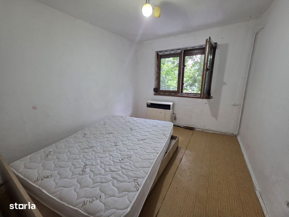 3 camere, Viziru 1 , etaj 2