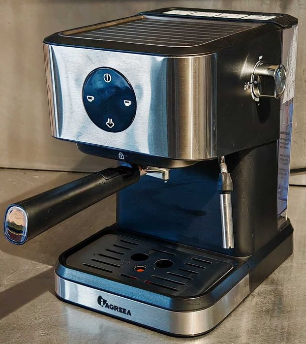 Eспресо 20 баr италианска помпа 1050W сензорен екран Pre‑infusion