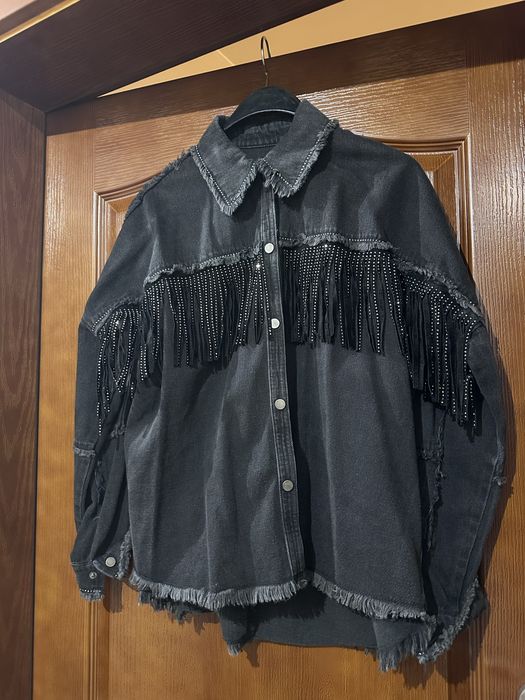 Дамски якета, бомбъри и сака от букле, символични цени, марки Zara, Mango, H&M, XS/S размер
