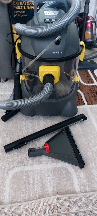 Пылесос с влажной уборкой