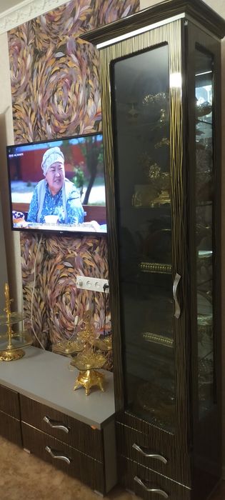 Горка стенка гостиной
