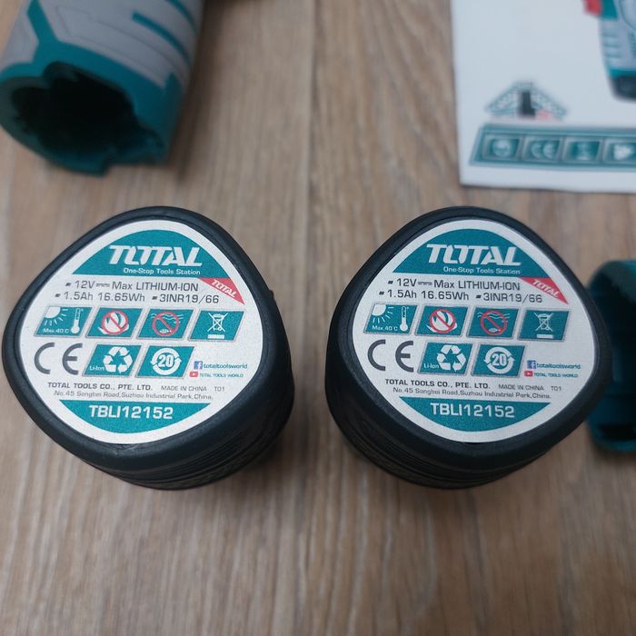 Набор шуруповерт и винтоверт Тотал