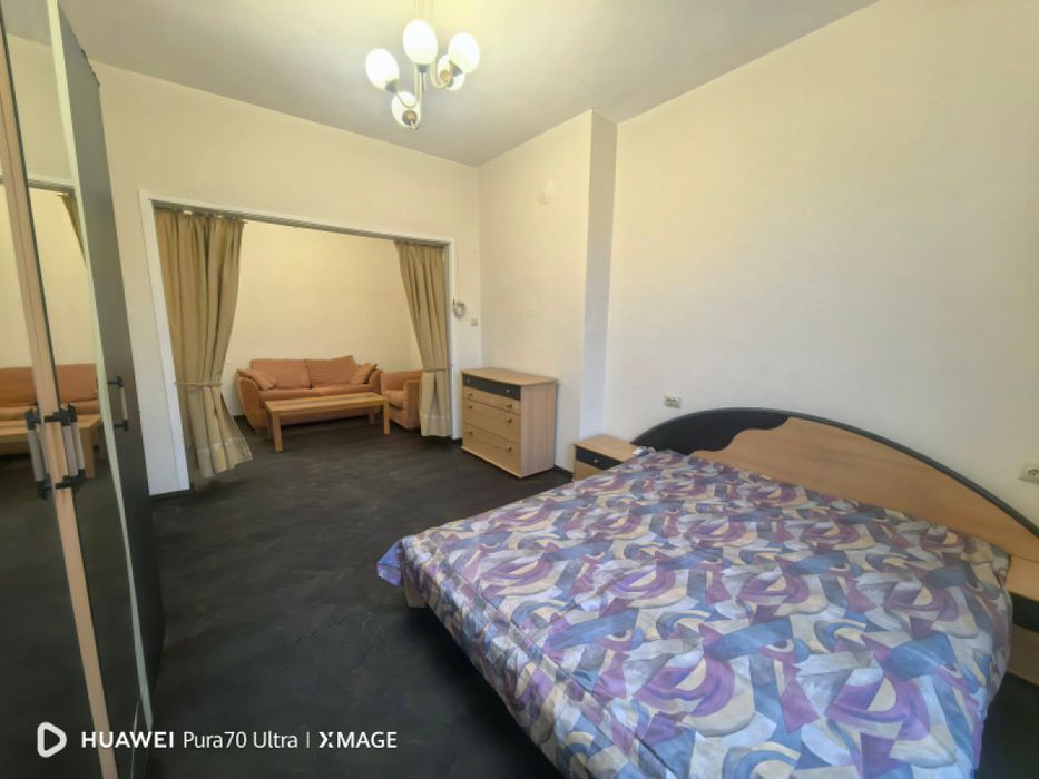 Двустаен апартамент в Гео Милев