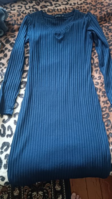 Продается платье,кофта,юбка шорты почти все новое