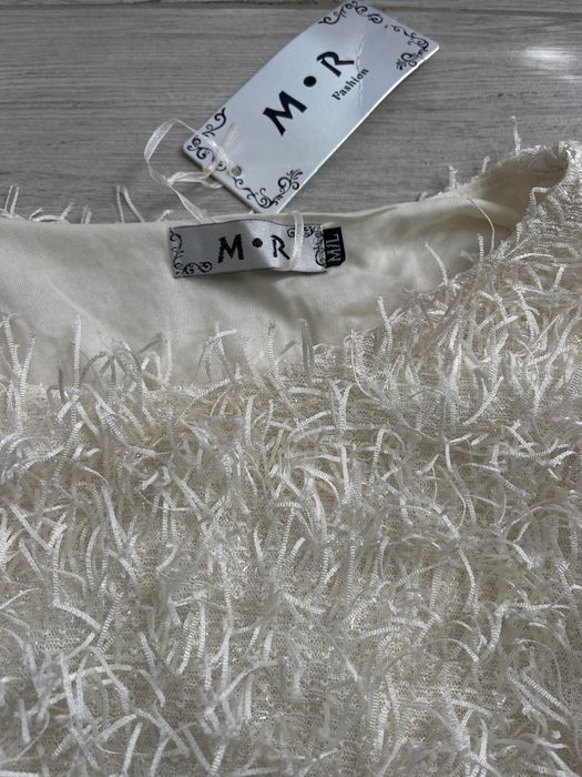 Блуза с реснички