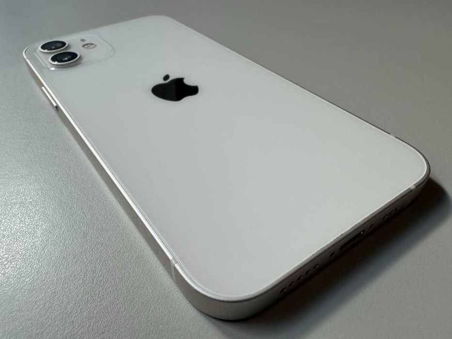  Apple / iPhone 12 64 Gb / White