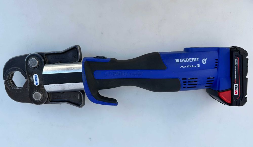 ТОП ЦЕНА! Geberit ACO 203 Plus BT - Акумулаторна радиална преса