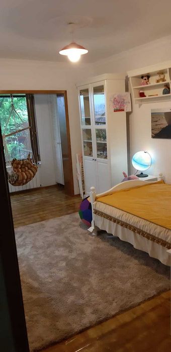 Apartament de 135 mp, 250 mp gradina, 3 locuri de paracare - 179 000E