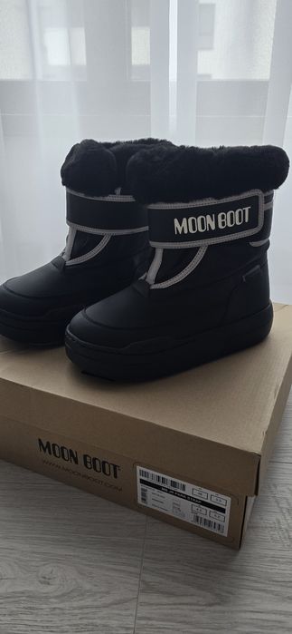 Moon boot marimea 36