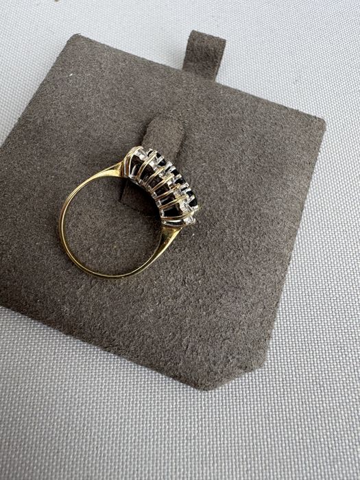 Inel din aur si safire