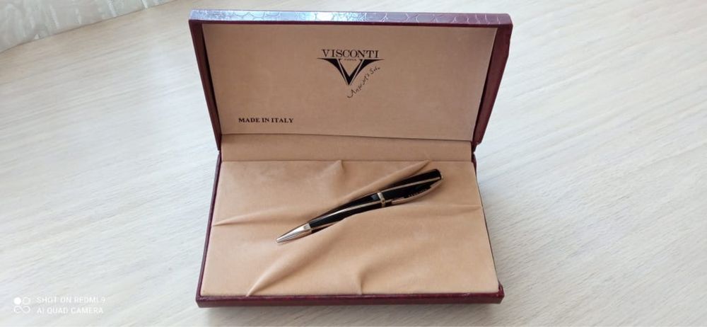 Подарочная ручка Visconti (Италия) в фирменном футляре