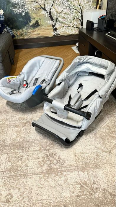 Продам коляску + детское кресло