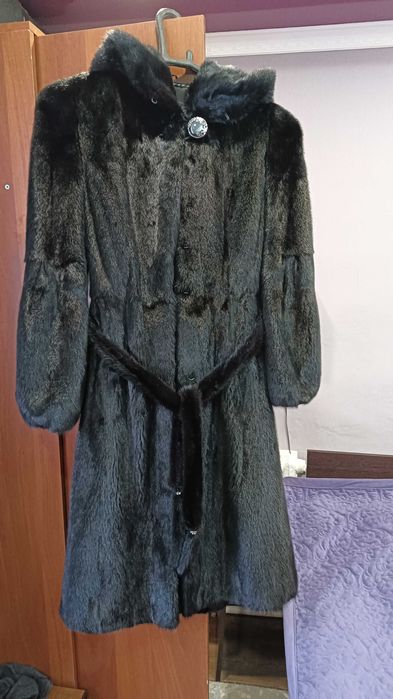 Продам норковую шубу