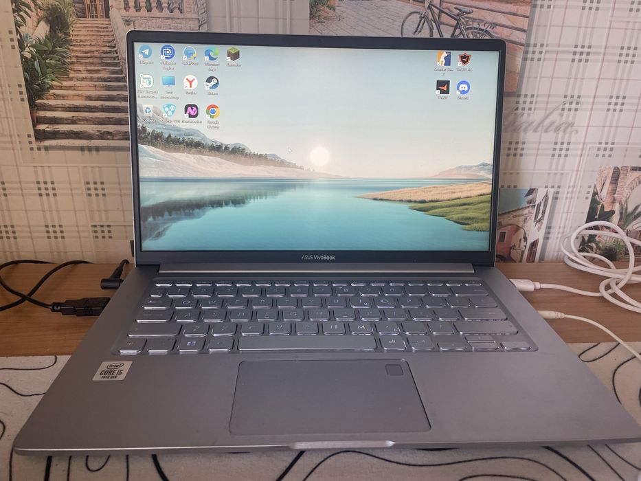 Продам ноутбук Asus Vivobook 15