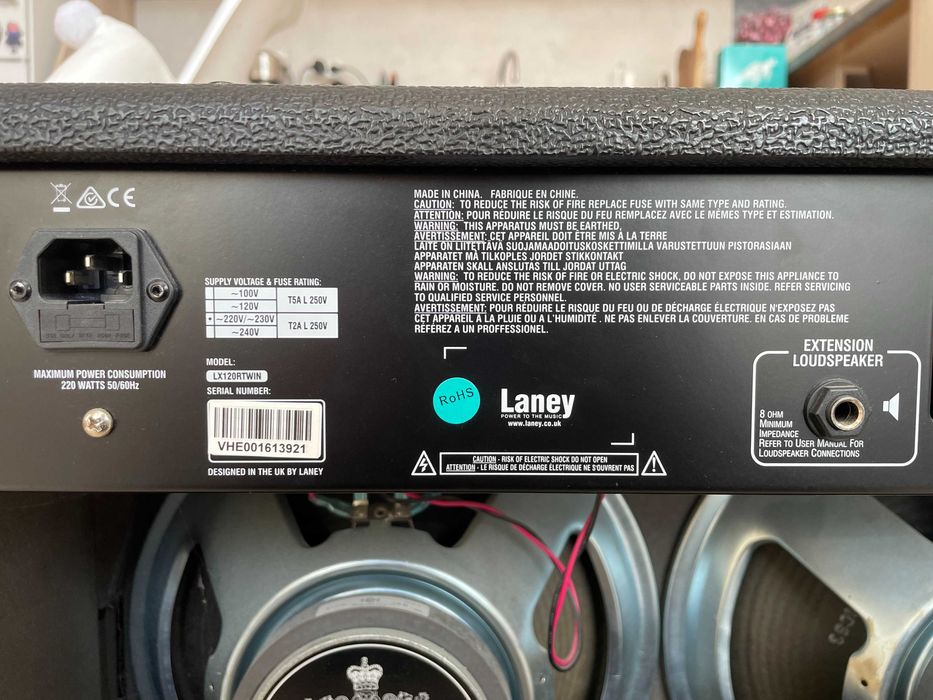 Laney LX120RT 120W 2×12″ китарен комбо усилвател — отлично състояние