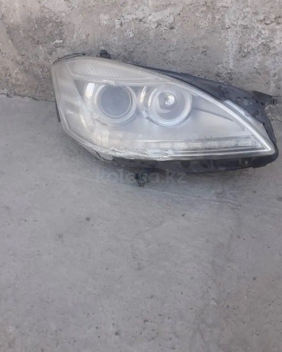 Бампер и фара 221