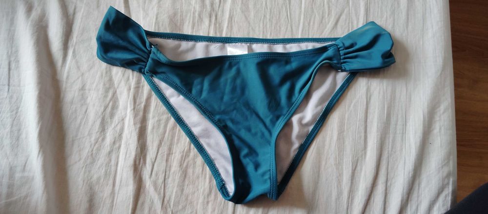 Дамски бански костюми