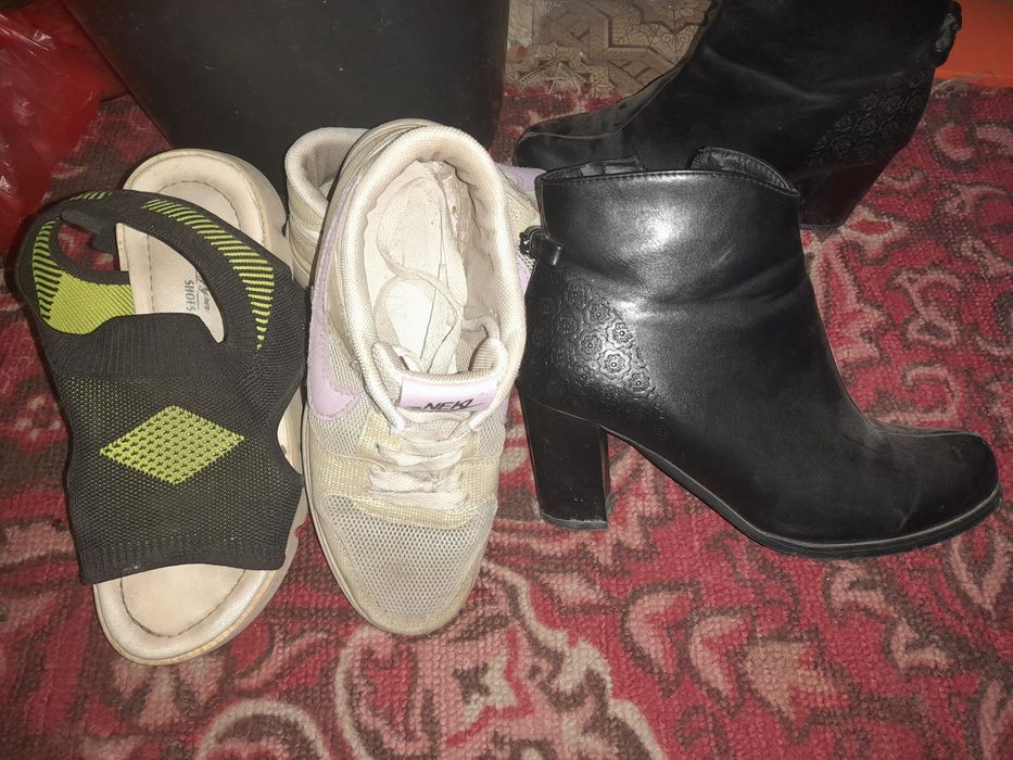 Отдам       обувь