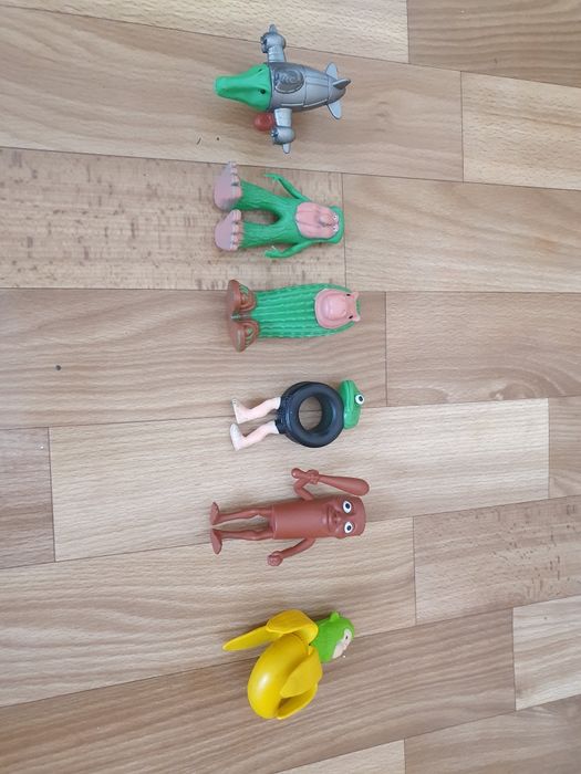 Продам игрушки животных
