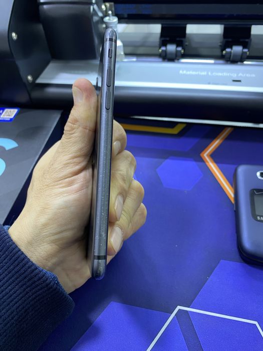 iPhone 8 ideal radnoy