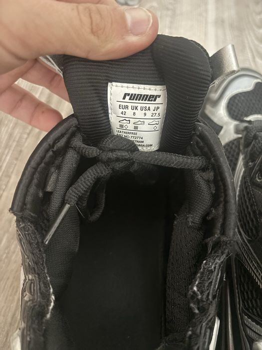 Balenciaga Runner V2