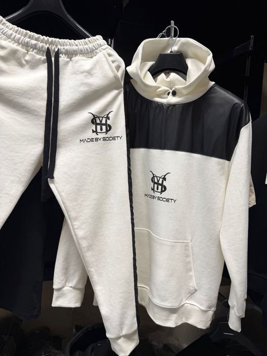 Trening made by society