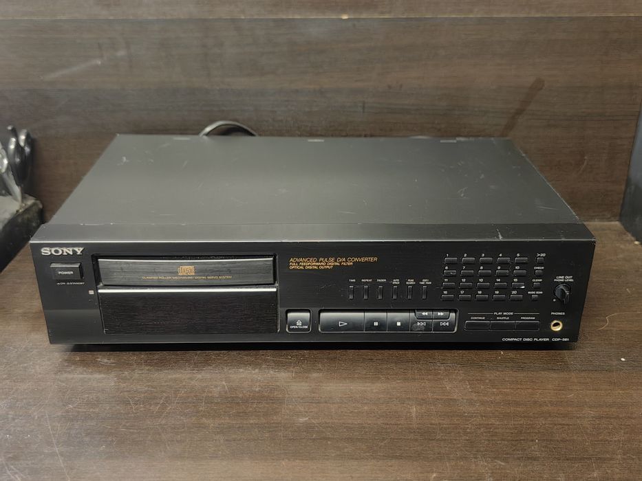 CD плеър Sony CDP 561