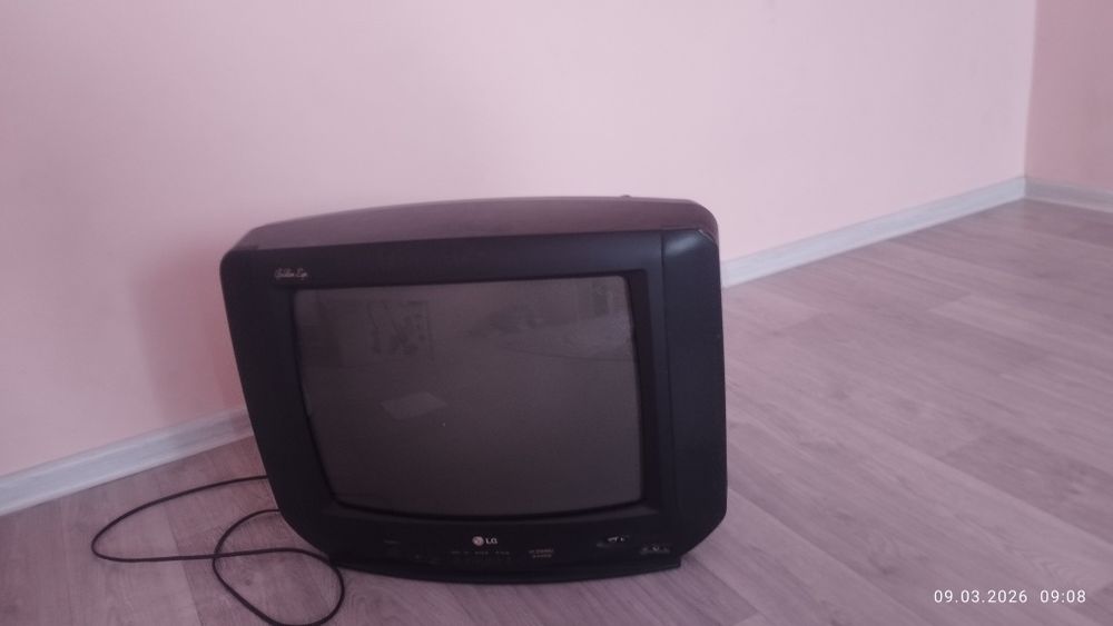 Телевизор lg, рабочий