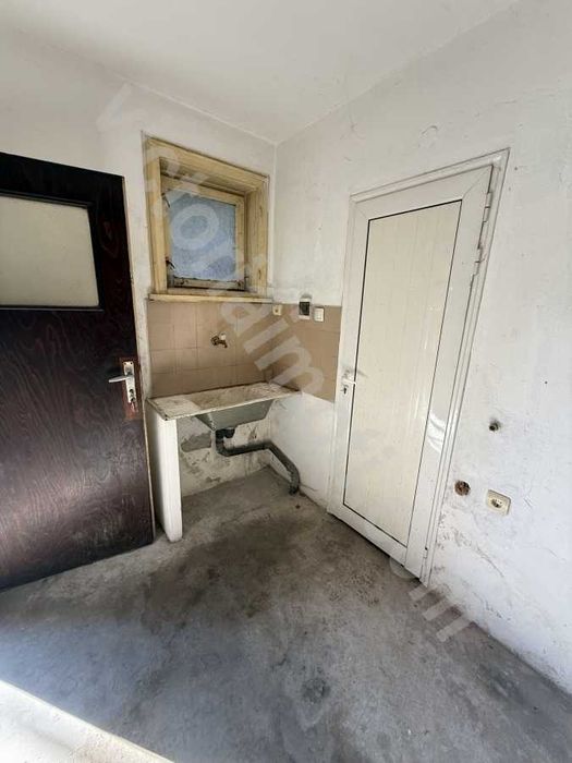 Продава се Четиристаен апартамент в Велико Търново, Център - 175 кв.м за 972 €/кв.м - Снимка #3