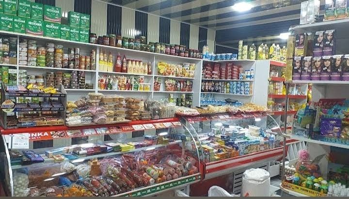 Продаются 2 холодильные витрины с отдельным внешним мотором!