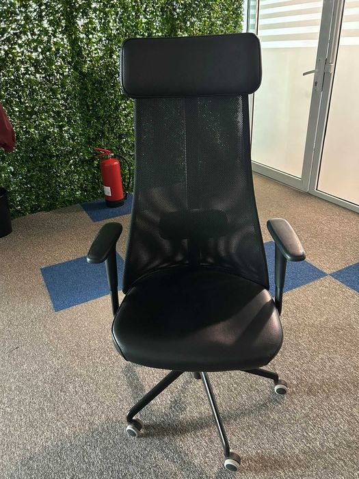 Mobilier birou IKEA + TV TCL 50” 4K – birouri, scaune, dulapuri – Iași