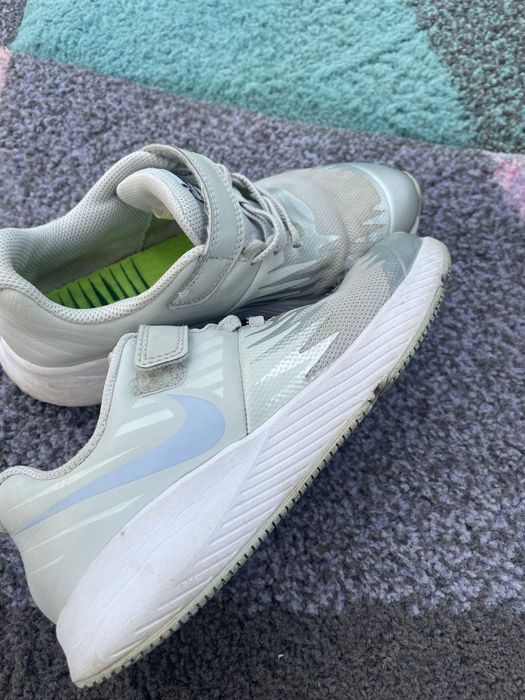 Adidași NIKE,nr 33,5