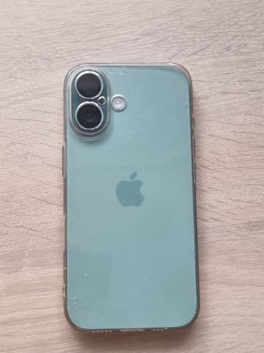 Iphone 16 89% Бирюзовый