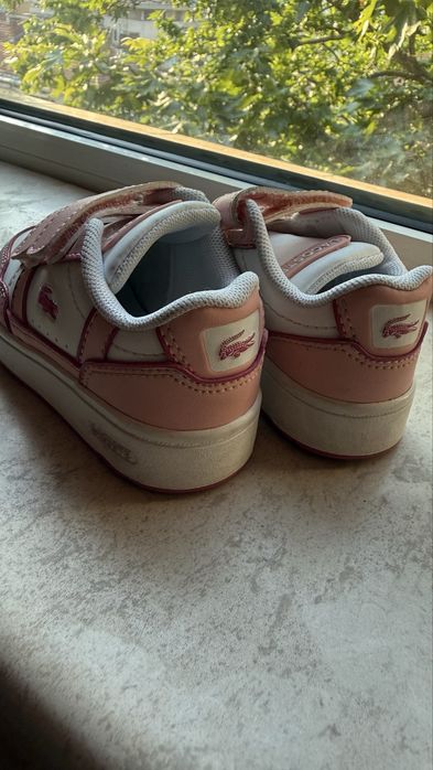 Original Lacoste T-Clip Kids Sneakers EU 22 – Excellent Condition