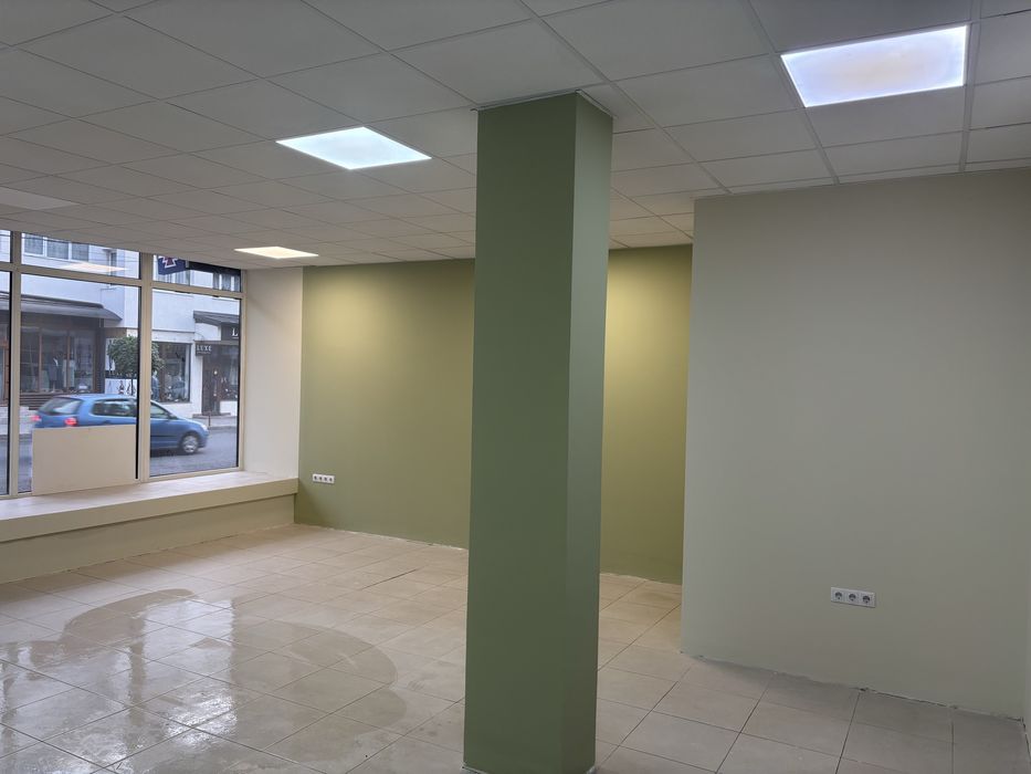 Spațiu comercial 60 mp de închiriat sau vânzare – centru Vișeu de Sus