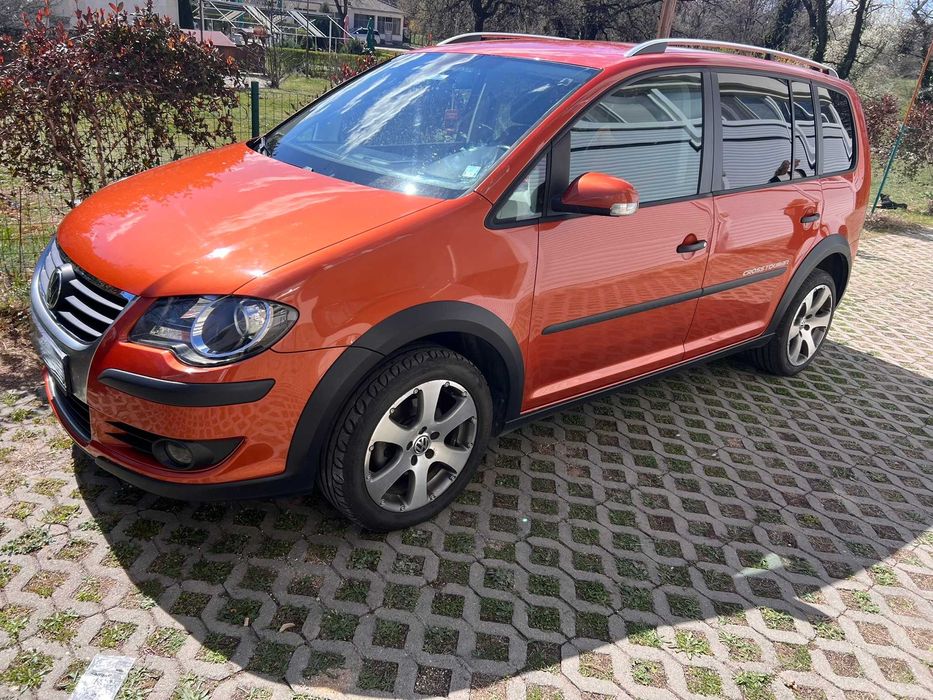 VW Touran CROSS 1.9 105