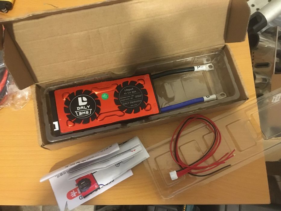 Промо ГОТОВ 12v 320ач lifepo4 Акумулатор  250A BMS Bluetoth Wifi тягов