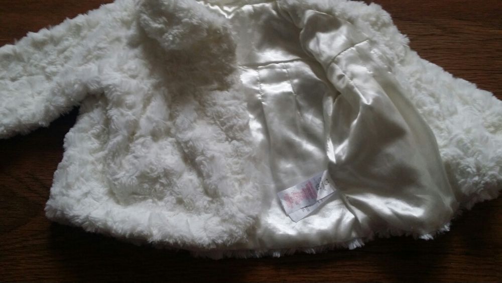 Ново модерно палтенце