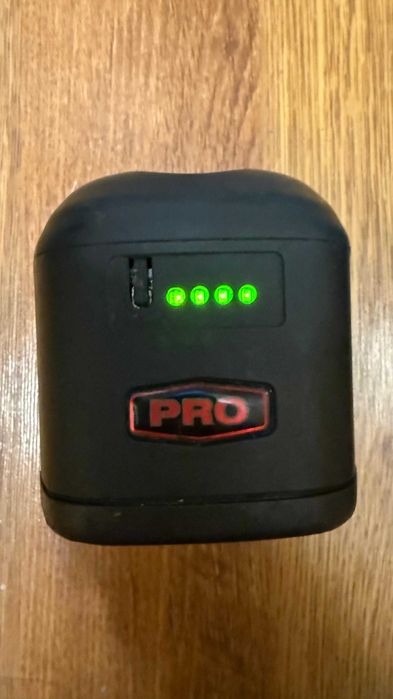 Incarcator PRO B1000 /Acumulatori B12