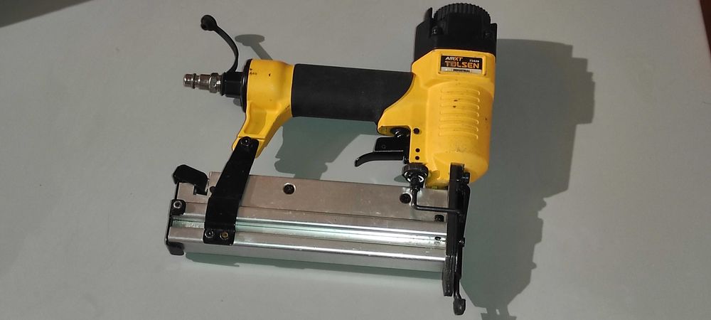 Capsator pneumatic industrial   TOLSEN AIR XT  model 73420 150 ron