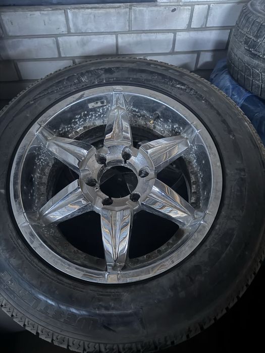 Продам диск с резиной