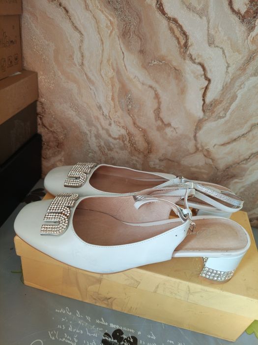 Продам летние туфли