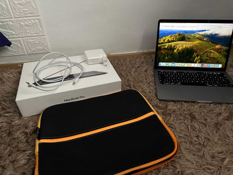 FAC SCHIMB | Macbook Pro TouchBar, 2018, 13", i5, 235GB SSD, 8GB Ram