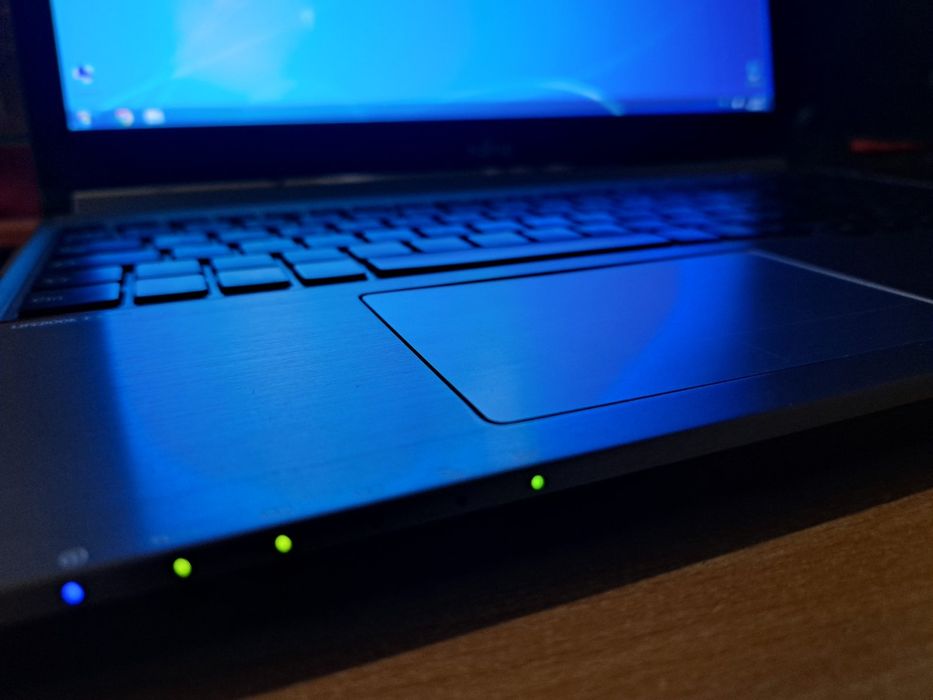 Fujitsu Lifebook E754