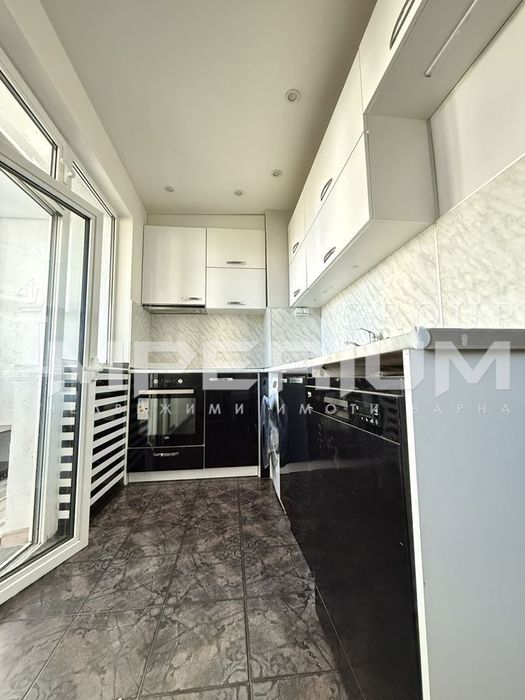 Дава се под наем Четиристаен апартамент в Варна, Завод Дружба - 100 кв.м за 918 € - Снимка #8