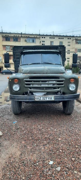 Зил стилади самосвал.