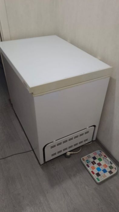 Продам морозильную камеру