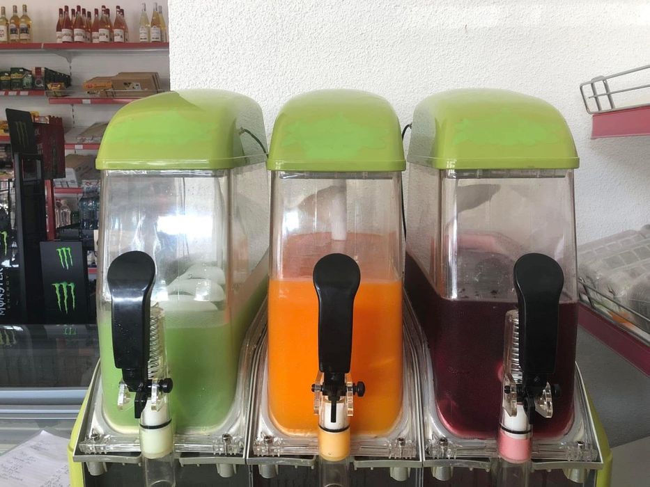 Aparat Granita cu 3 compartimente